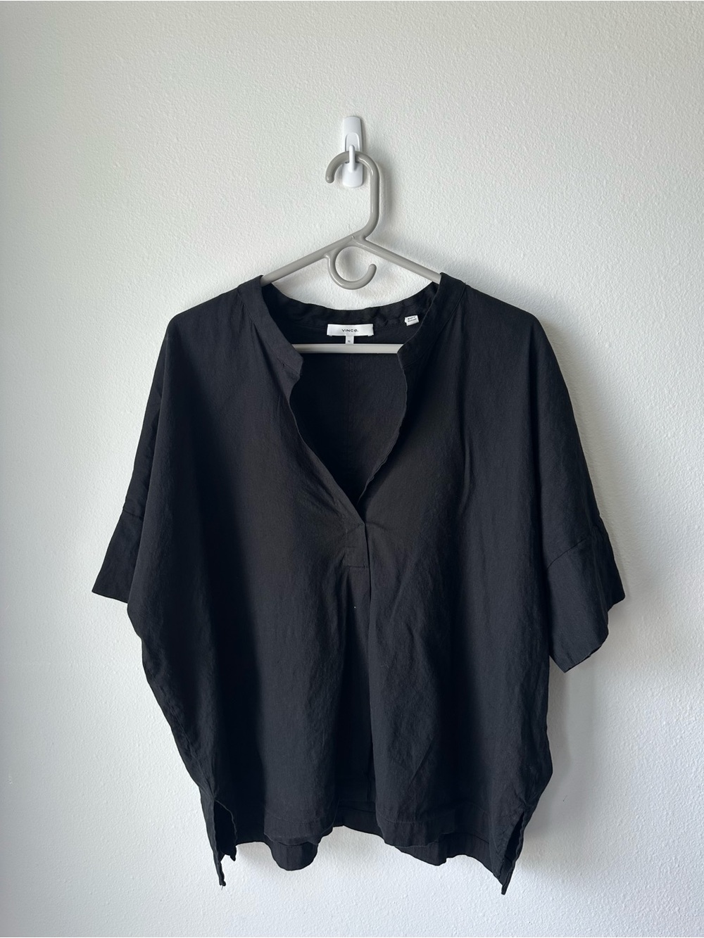 Vince // Split Neck Linen Blend Top Black Short Sleeve - Size XL